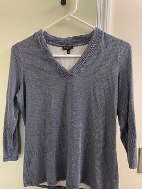 Talbots Navy and White V-Neck Microdot Top